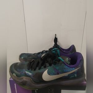 Nike Kobe Bryant X 10 Peach Jam Overcome Emerald Purple 705317-305 Mens Size 11.